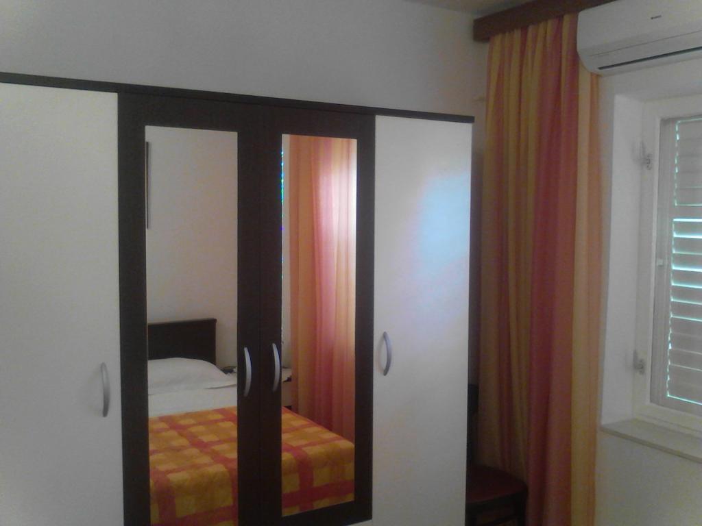 Apartments Curin Hvar Town Chambre photo